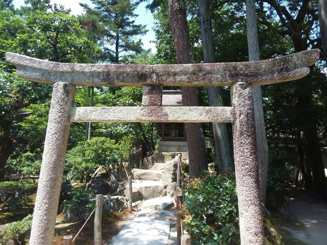 Dans les jardins du temple d'argent, Kyoto