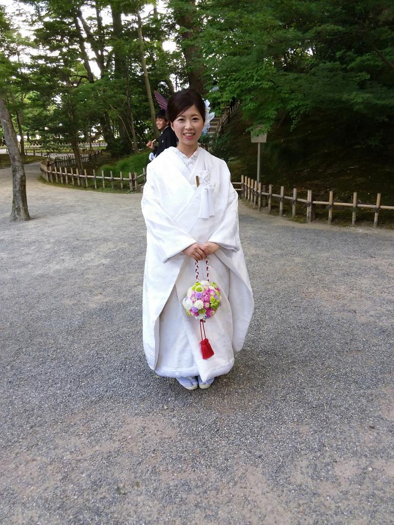 Mariée dans les jardins Kenroku-en, Kanazawa
